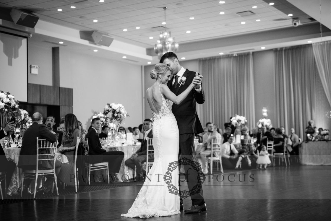 Couple dancing at Millennium Gardens